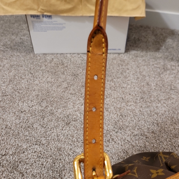 Louis Vuitton Tivoli monogram GM shoulder bag - Picture 14 of 17